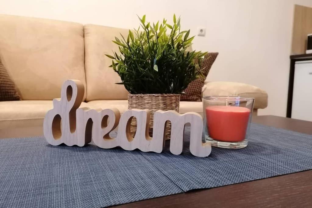 Sunny Studio Apartment - Few Steps From Gondola بانسكو المظهر الخارجي الصورة