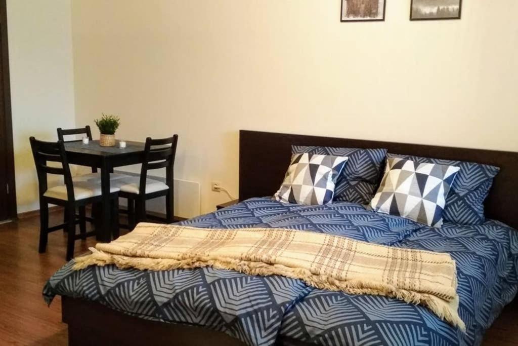 Sunny Studio Apartment - Few Steps From Gondola بانسكو المظهر الخارجي الصورة